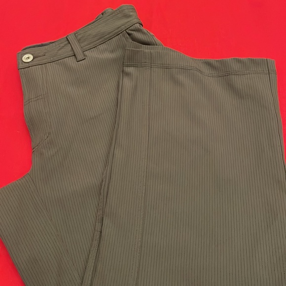 Mens Pants. Lululemon. Mint Condition - Picture 10 of 10